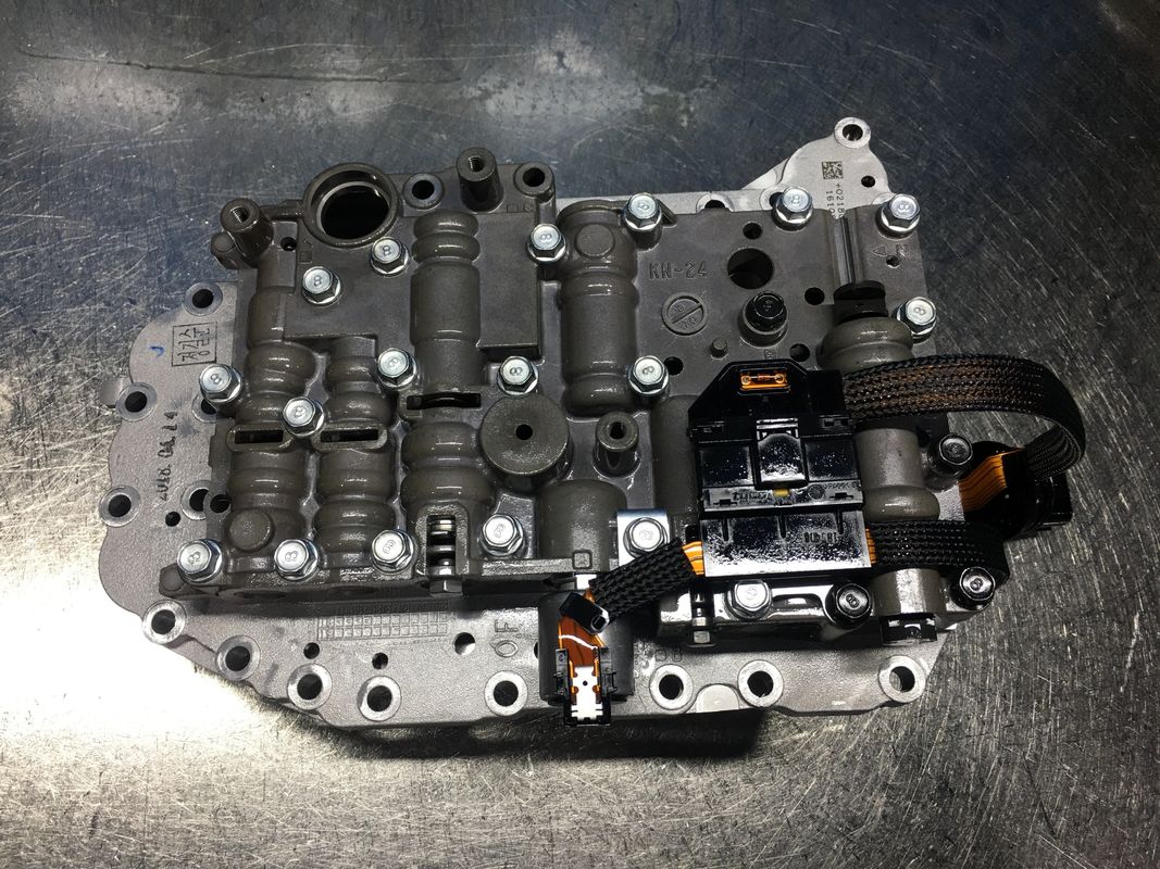K2500 A4CF1 Korpus zaworu skrzyni biegów OEM NO 4621023000 4621023020 dla części Hyundai Kia