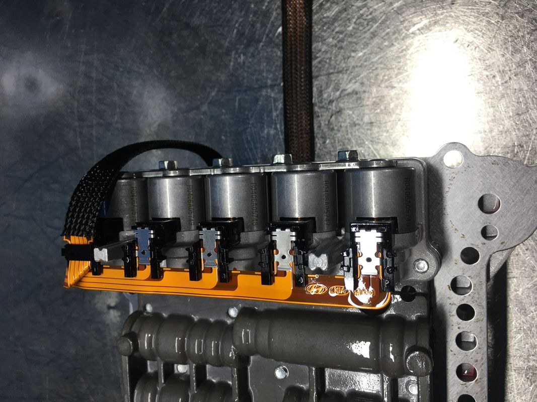 K2500 A4CF1 Korpus zaworu skrzyni biegów OEM NO 4621023000 4621023020 dla części Hyundai Kia