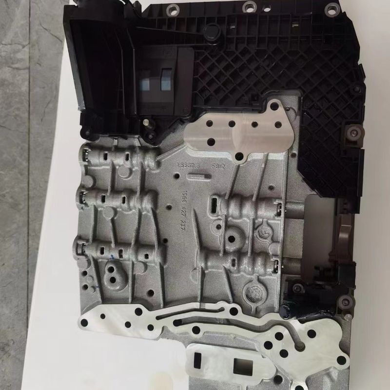 Aluminiowy 6HP-21 B063 1.8T 2.0T 2.4T Universal Automatic Valve Body dla samochodów ROEWE SAIC