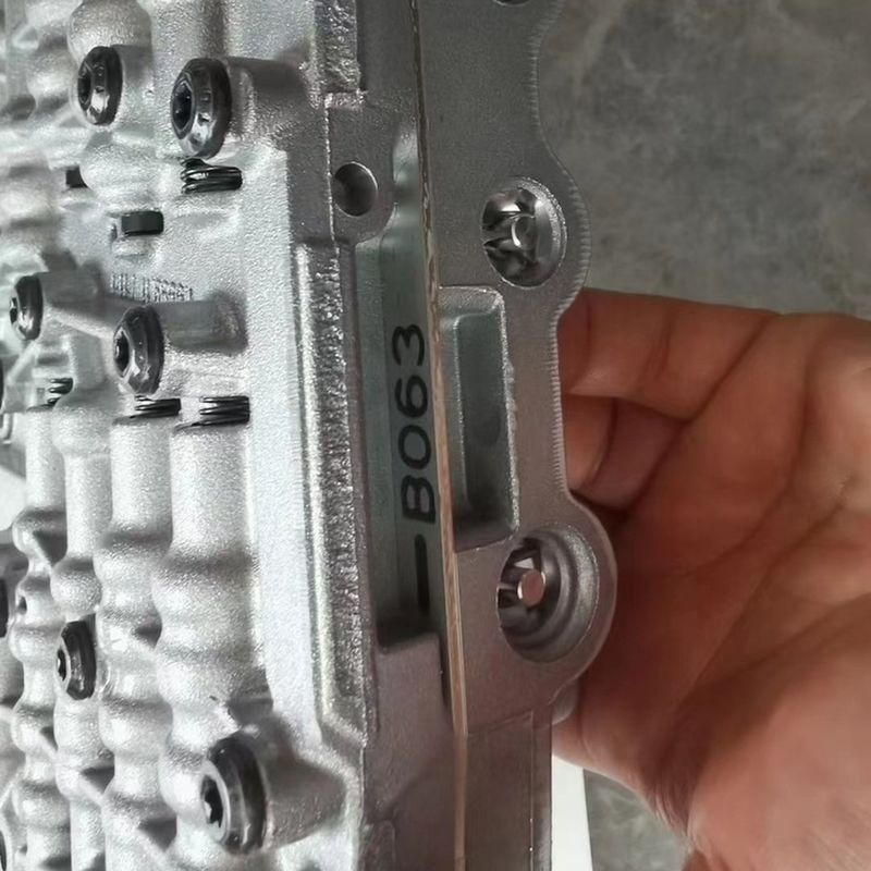 Aluminiowy 6HP-21 B063 1.8T 2.0T 2.4T Universal Automatic Valve Body dla samochodów ROEWE SAIC