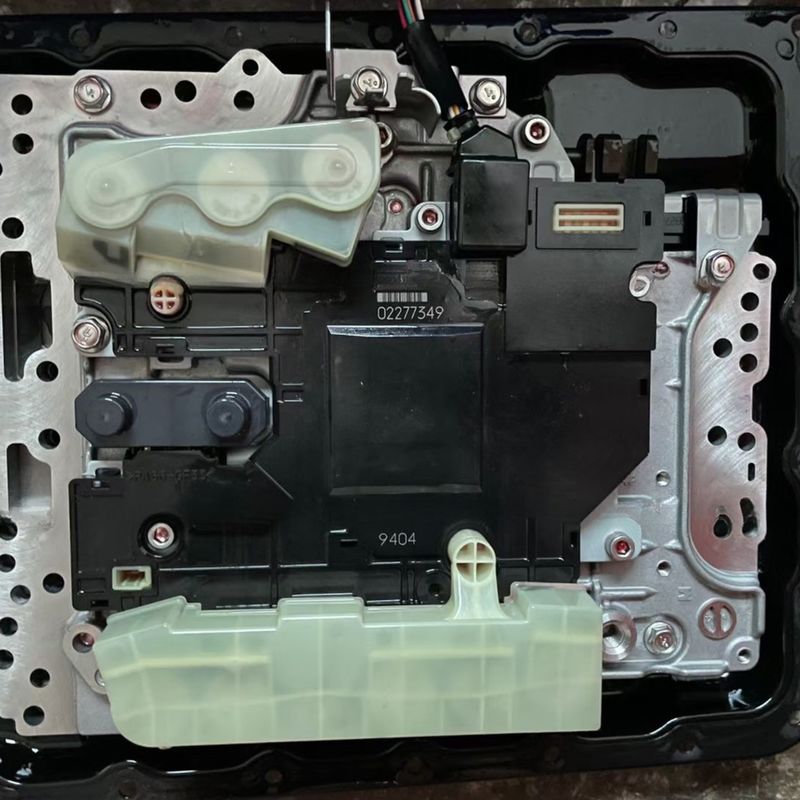 RE7R01A JR710E Korpus zaworu skrzyni biegów dla Nissan i Infiniti 2023 w rozmiarze 35X35X25CM
