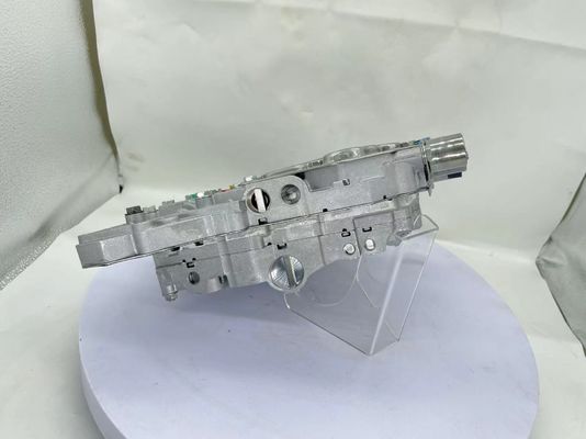 przebudowana automatyczna skrzynia biegów E4F03B Zestaw nadwozia zaworu 31705-3CX00 dla Nissana 2005-2017 Tiida 1.6L